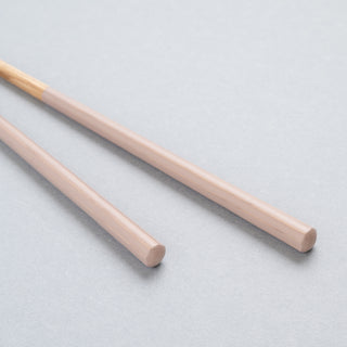 Hashikura Season 01 | Kazeiro (Light Pink) with Chopstick Holder