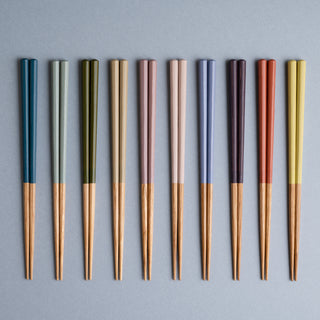 Hashikura Season 01 | Kazeiro (Light Pink) with Chopstick Holder